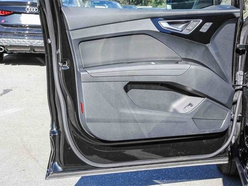Used 2024 Audi Q4 e-tron Premium Plus image 22
