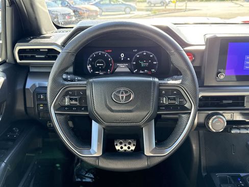 Used 2024 Toyota Tacoma TRD Sport image 16