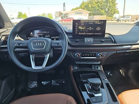 Used 2023 Audi Q5 2.0T Premium Plus AWD/4WD image 2