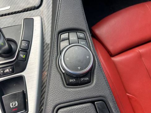 Used 2016 BMW M6 Convertible image 37