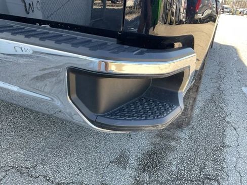 Used 2023 Chevrolet Silverado 1500 LT image 10