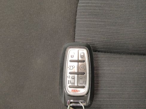 Used 2023 Chrysler Voyager LX FWD image 32