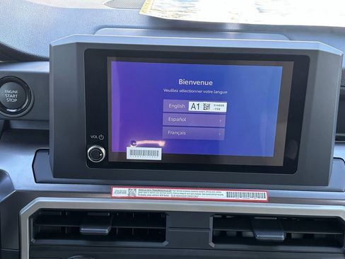 Certified 2025 Toyota Tacoma SR5 AWD/4WD image 19