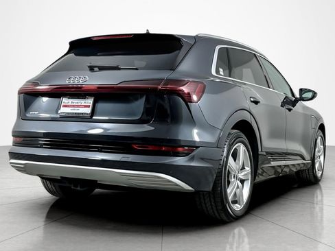 Used 2019 Audi e-tron Premium Plus image 5