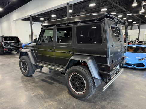 Used 2018 Mercedes-Benz G 550 Squared image 5