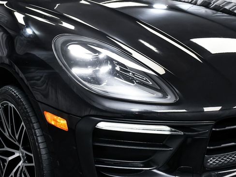 Used 2023 Porsche Macan AWD/4WD image 64