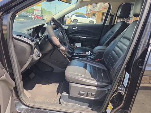 Used 2015 Ford Escape Titanium w/ Equipment Group 301A AWD/4WD image 2