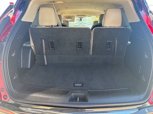 Used 2019 Buick Enclave Essence AWD/4WD image 26