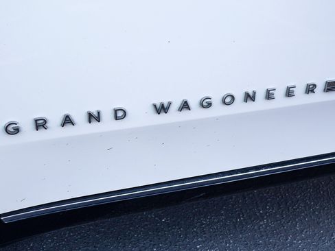 Used 2023 Jeep Grand Wagoneer Series II image 29