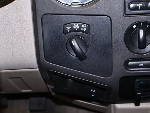 Used 2010 Ford F350 XLT AWD/4WD image 21