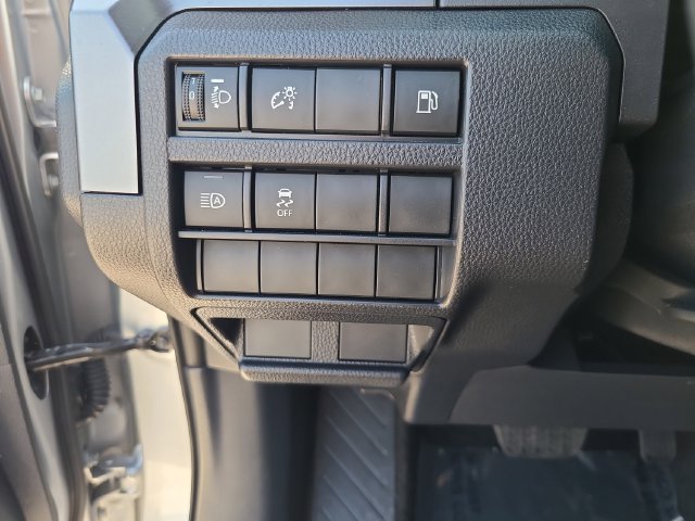 Used 2025 Toyota 4Runner SR5 AWD/4WD image 21