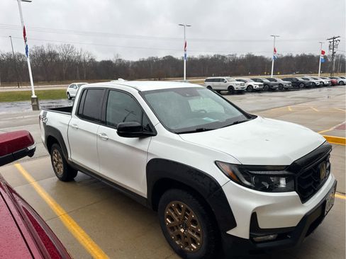 Used 2021 Honda Ridgeline Sport image 6