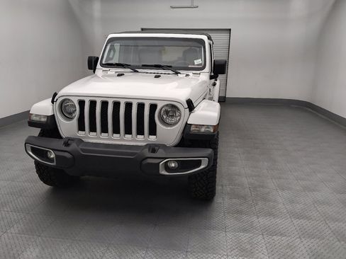 Used 2019 Jeep Wrangler Unlimited Sahara AWD/4WD image 15
