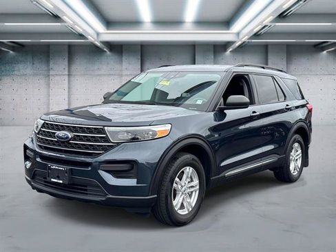 Used 2023 Ford Explorer XLT AWD/4WD image 1