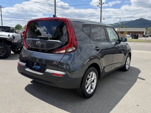 Used 2021 Kia Soul S FWD image 6