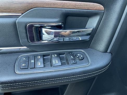 Used 2018 RAM 3500 Laramie w/ Convenience Group AWD/4WD image 42