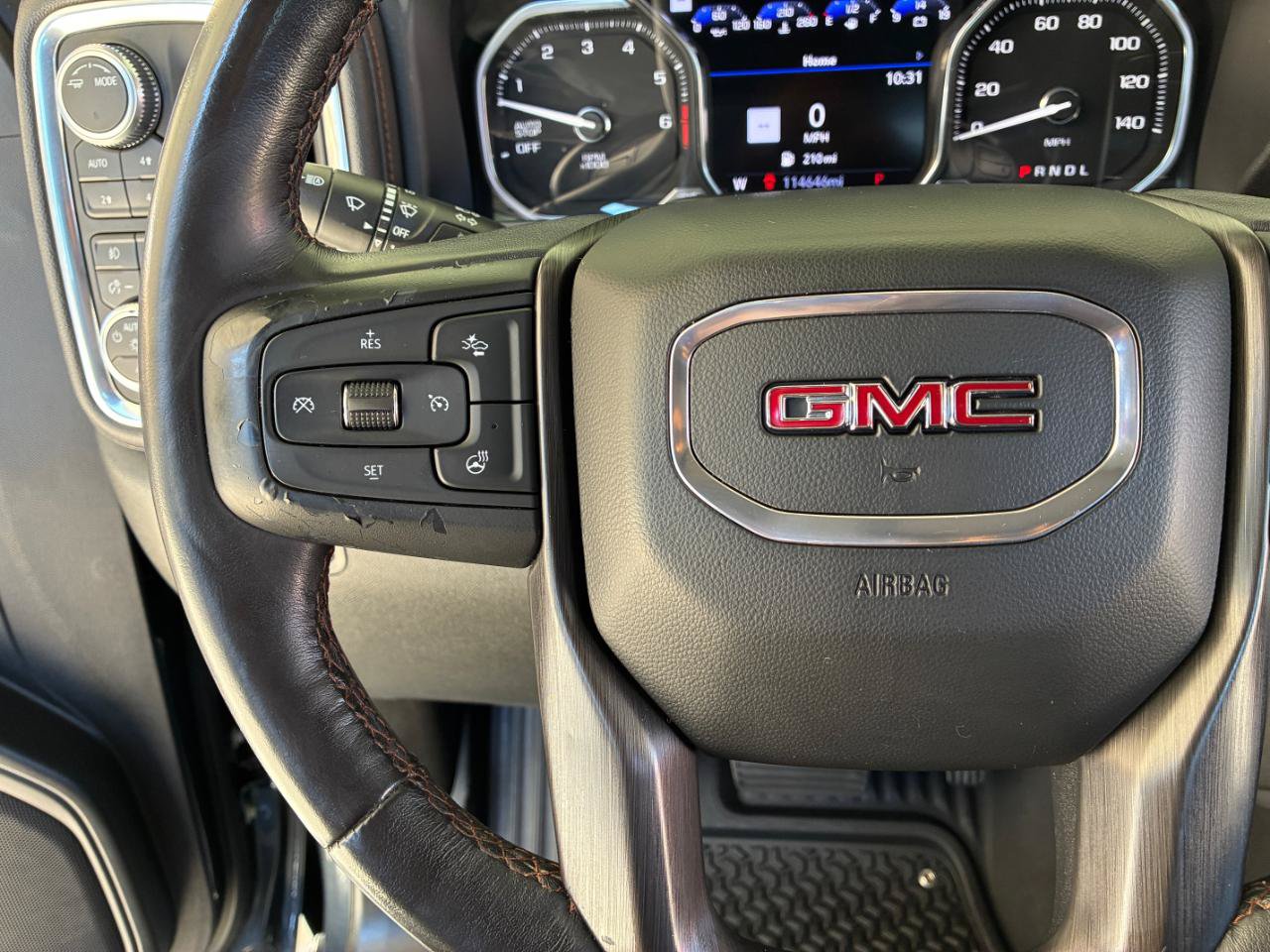 Used 2021 GMC Sierra 1500 AT4 w/ AT4 Premium Package AWD/4WD image 26