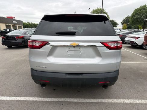 Used 2020 Chevrolet Traverse LS FWD image 8