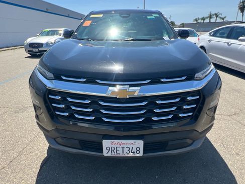 Used 2025 Chevrolet Equinox LT AWD/4WD image 2