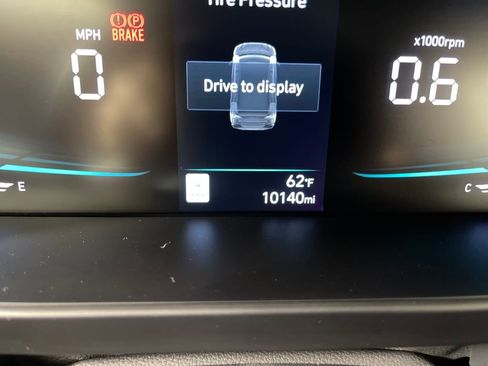 Certified 2025 Hyundai Elantra Sport image 21