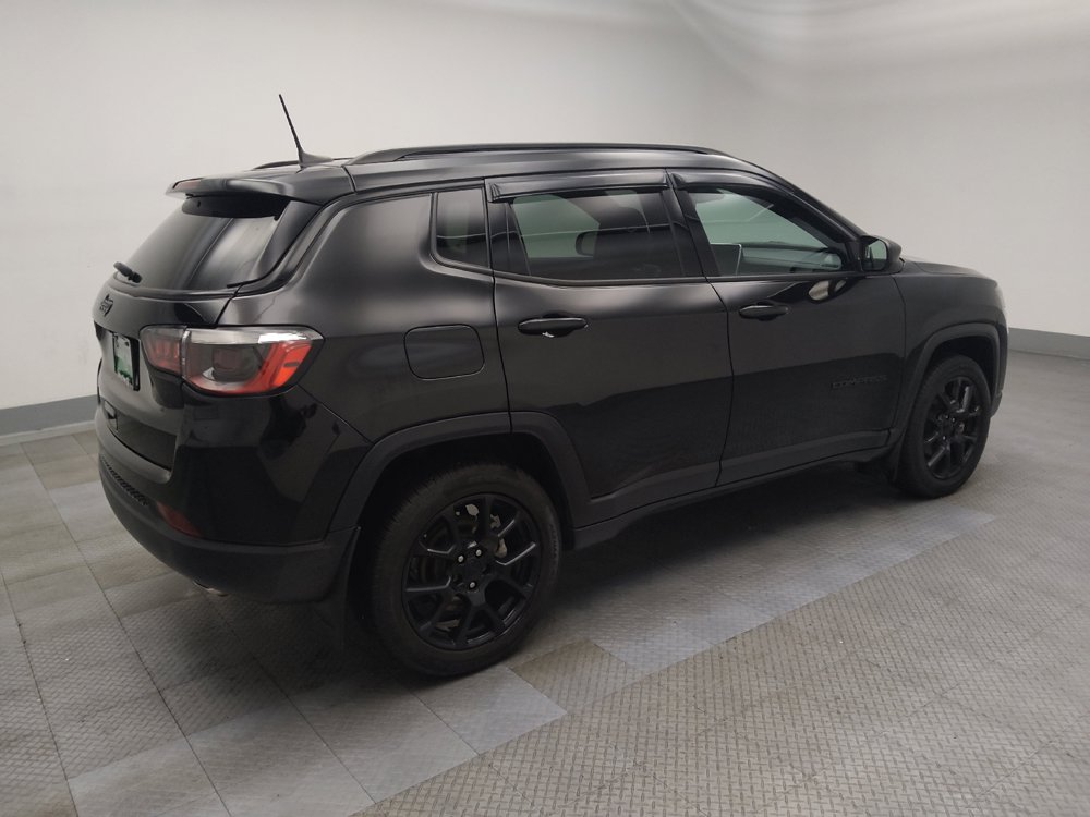 Used 2022 Jeep Compass Latitude w/ Sun and Sound Group AWD/4WD image 10