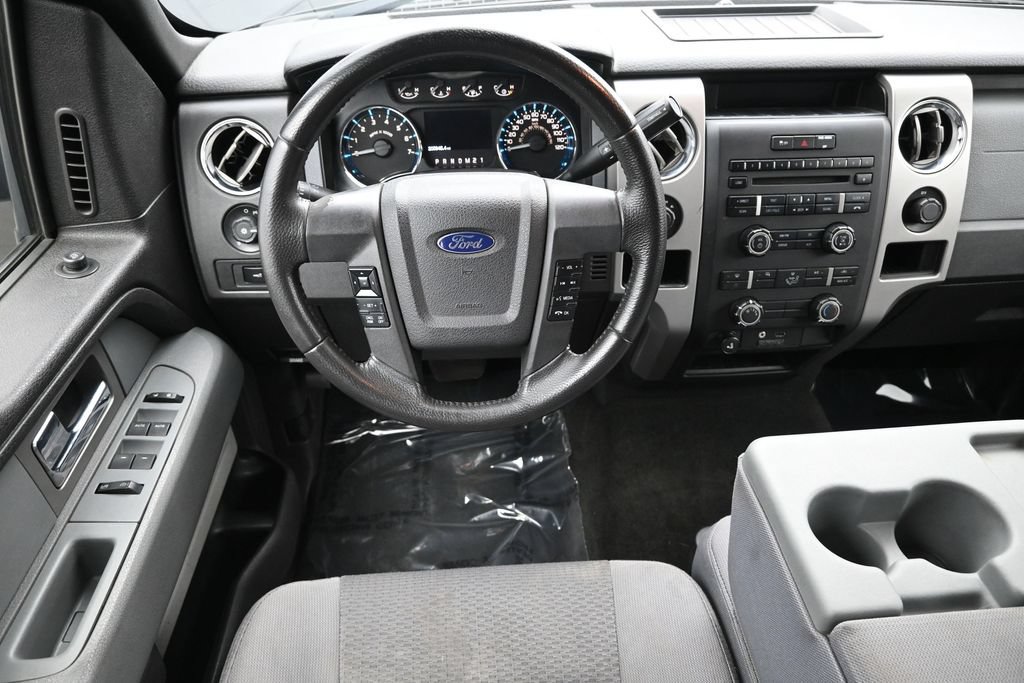 Used 2011 Ford F150 XLT w/ XLT Chrome Pkg AWD/4WD image 13
