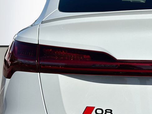 Certified 2024 Audi Q8 e-tron Premium Plus w/ Premium Plus Package image 10