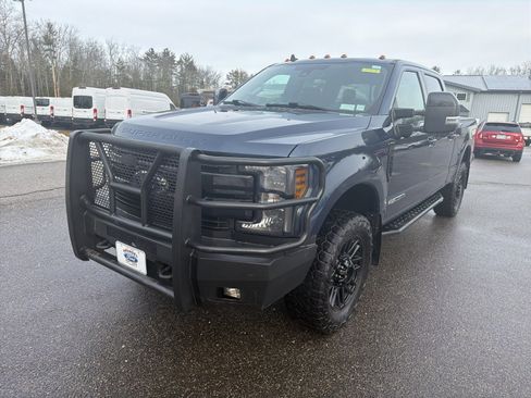 Used 2019 Ford F250 Lariat w/ Lariat Ultimate Package image 3