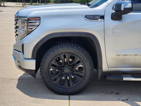 Used 2022 GMC Sierra 1500 Denali AWD/4WD image 9