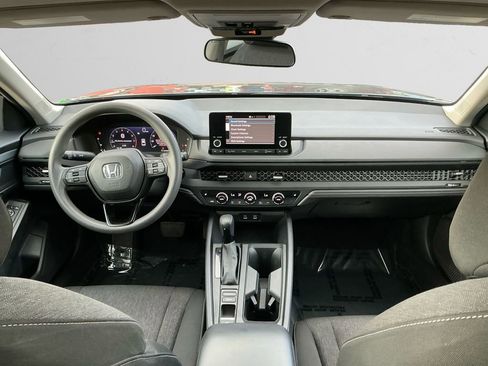 Used 2023 Honda Accord EX image 10