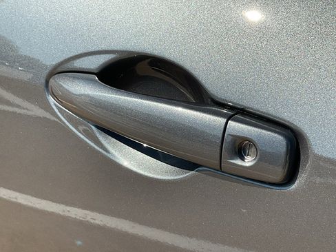 New 2025 Nissan Versa SV w/ Trunk Package image 9