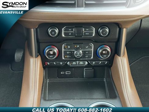 Used 2021 Chevrolet Suburban High Country w/ Premium Package image 15