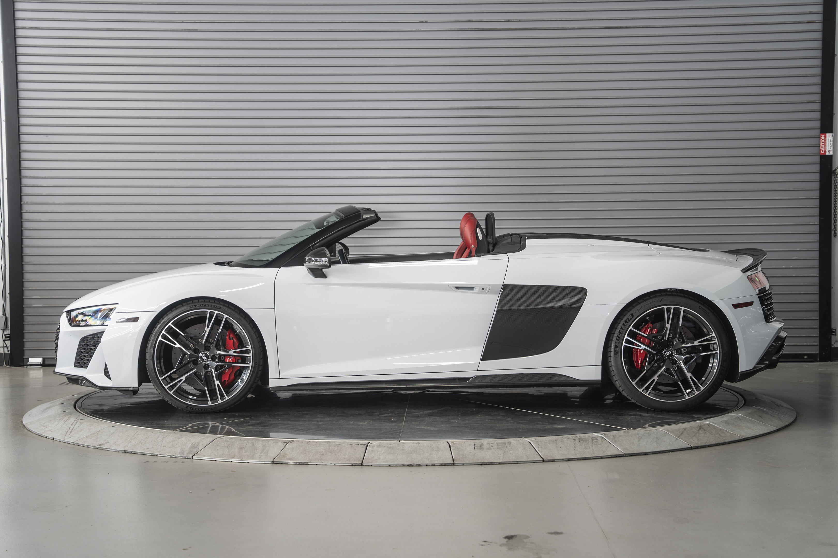 Used 2020 Audi R8 V10 performance AWD/4WD image 2