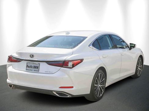 Used 2025 Lexus ES 350 w/ Premium Package image 6