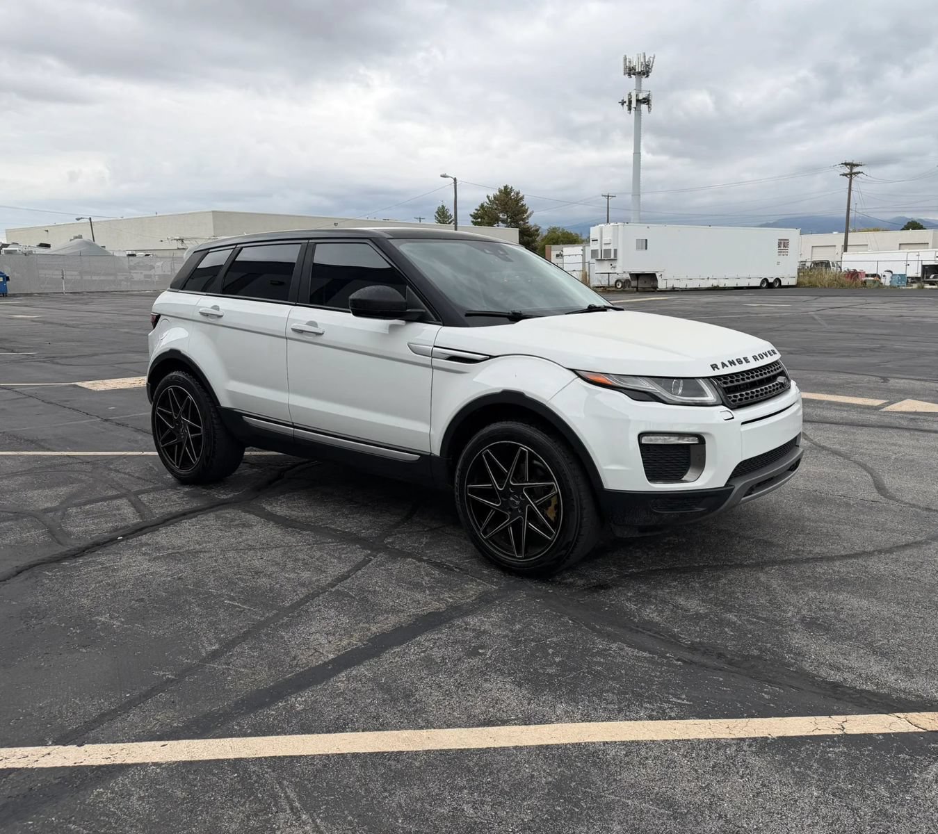 Used 2017 Land Rover Range Rover Evoque HSE AWD/4WD image 7