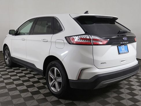 Used 2024 Ford Edge SEL w/ Convenience Package AWD/4WD image 8