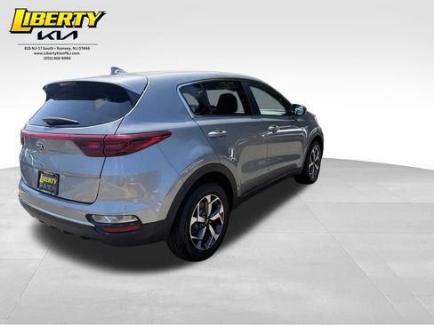 Used 2020 Kia Sportage LX AWD/4WD image 7