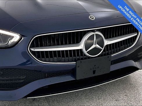Used 2025 Mercedes-Benz C 300 4MATIC Sedan w/ Exclusive Trim Package image 38