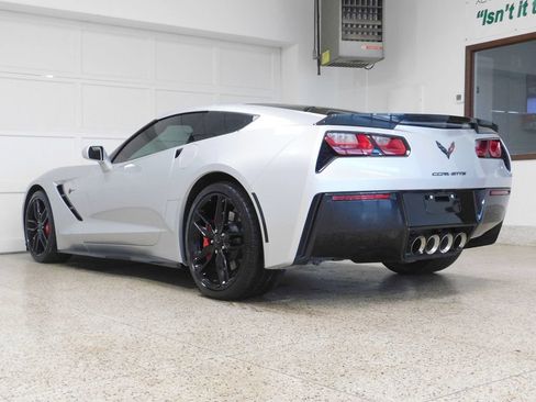 Used 2019 Chevrolet Corvette Stingray Coupe w/ Carbon Flash Badge Package RWD image 6