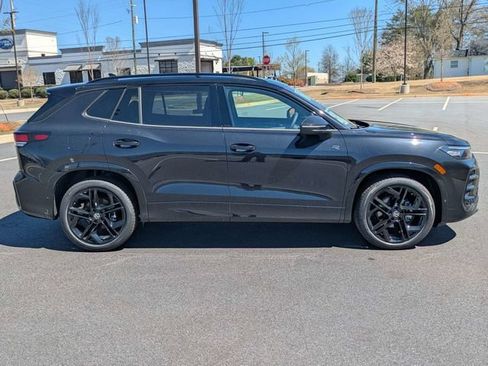 New 2026 Volkswagen Tiguan SE R-Line FWD image 3