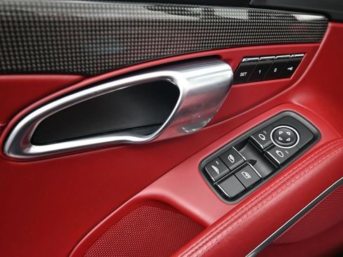 Certified 2019 Porsche 911 Carrera S RWD image 16