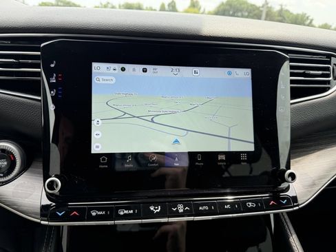 Used 2024 Jeep Wagoneer Series II image 21