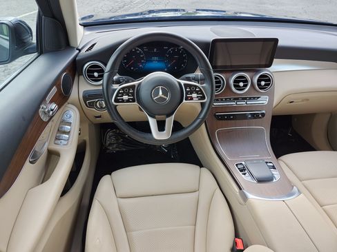 Used 2022 Mercedes-Benz GLC 300 4MATIC image 27