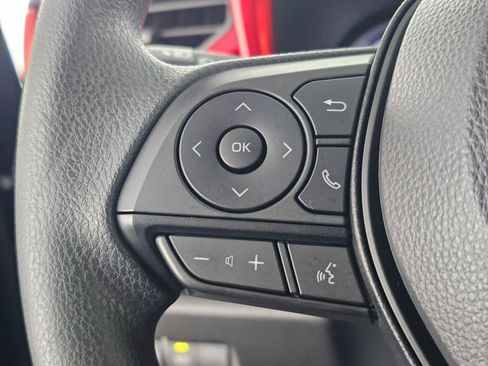 Used 2025 Toyota RAV4 LE image 27