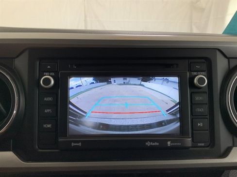 Used 2018 Toyota Tacoma SR5 image 30