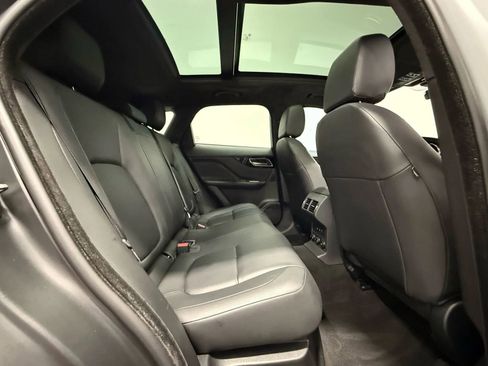 Used 2019 Jaguar F-PACE Premium image 64