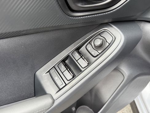 Certified 2024 Subaru Crosstrek 2.0i Premium image 14