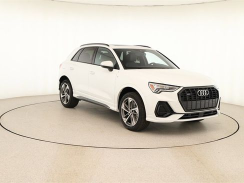New 2025 Audi Q3 2.0T Premium image 10