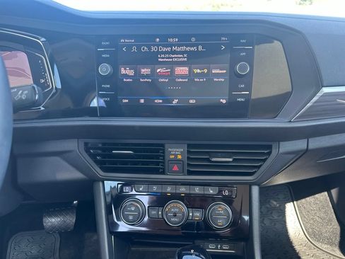 Used 2023 Volkswagen Jetta SEL FWD image 21