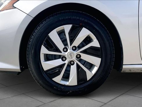 Used 2020 Nissan Altima 2.5 S image 11